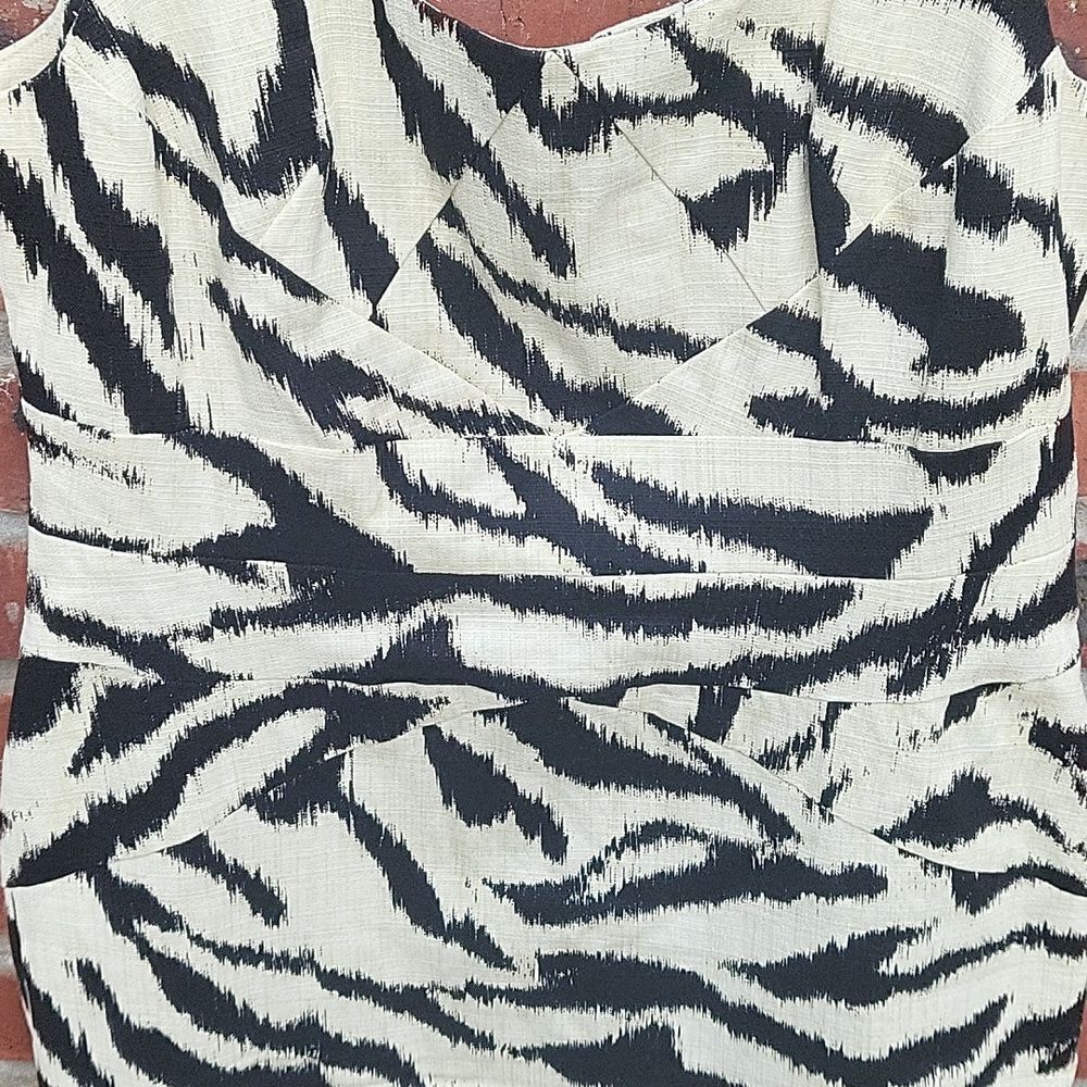 MK cream black and white dress - Picture 3 of 7